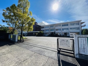 【中学校】栗東市立栗東中学校 5037m 周辺環境